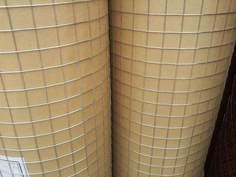 Wall insulation welded mesh