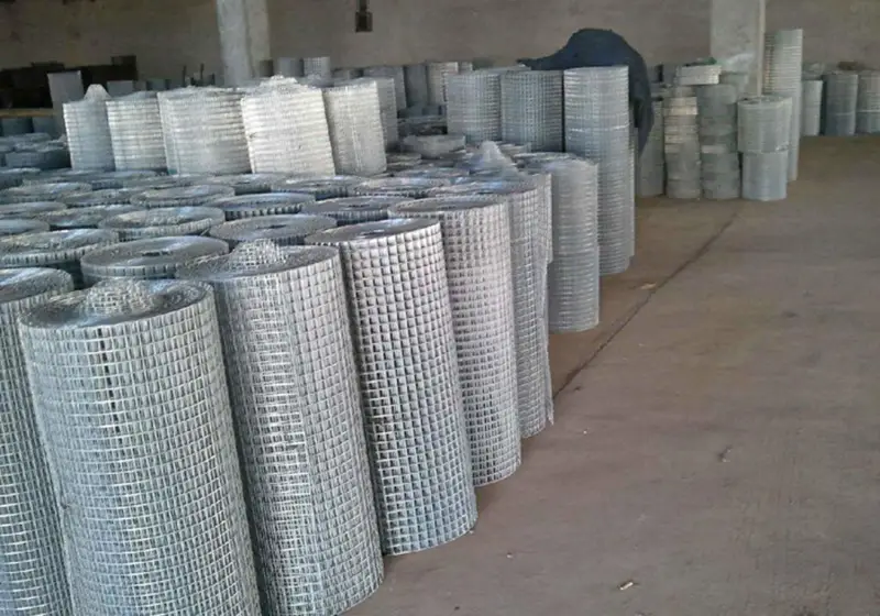 Hot dip galvanized welded mesh