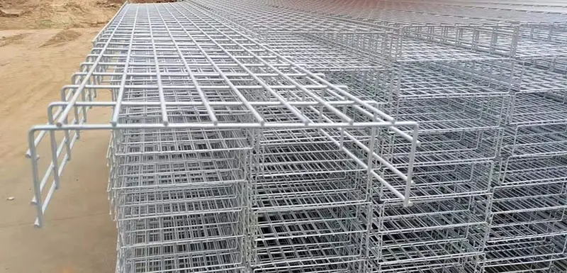 Galvanized mesh sheet for cable tray support